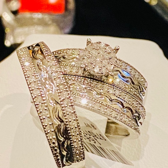 Exquisite matching his hers wedding ring band set 100% real genuine diamonds! - Picture 6 of 8